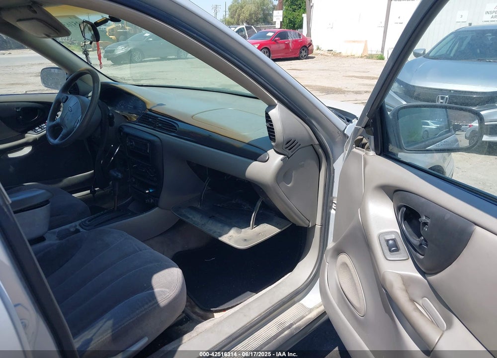 2004 CHEVROLET CLASSIC VIN: 1G1ND52F54M541626