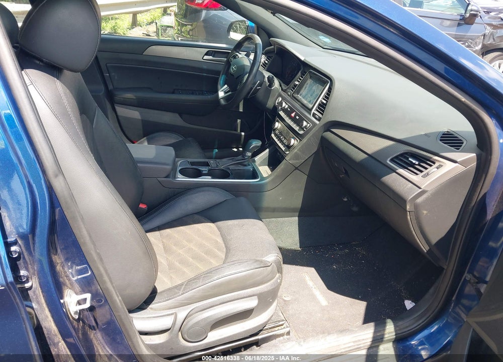 2018 HYUNDAI SONATA VIN: 5NPE34AF0JH709037