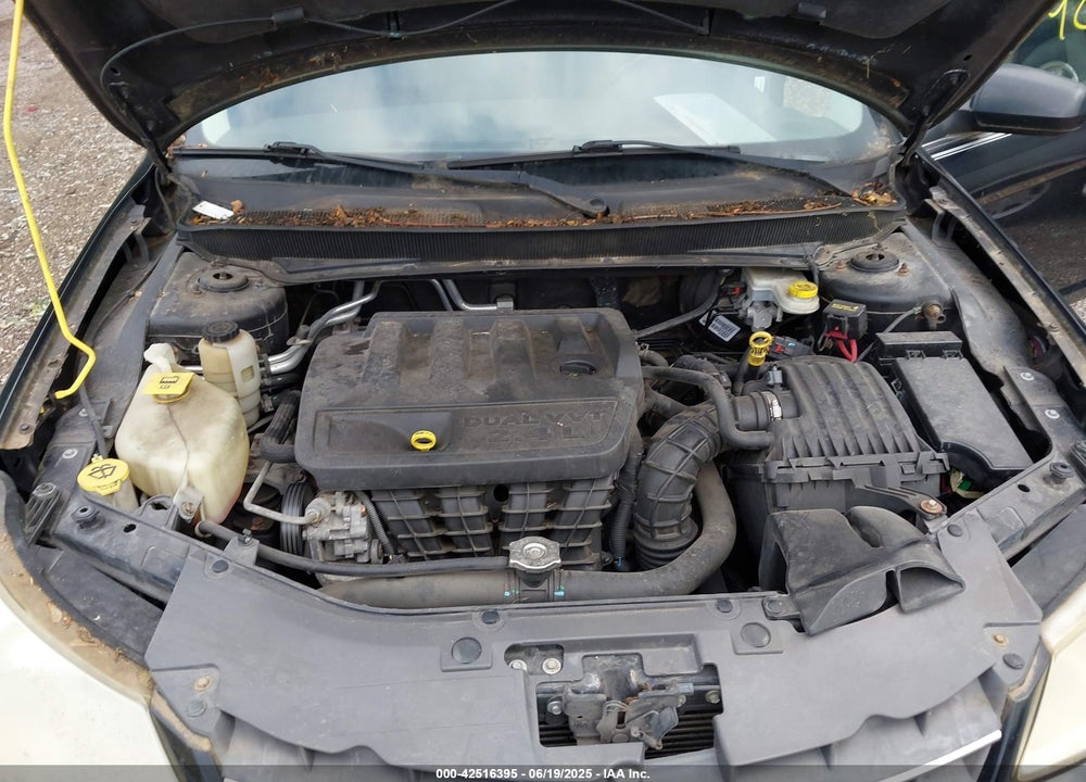 2010 CHRYSLER SEBRING LIMITED VIN: 1C3CC5FB7AN212851