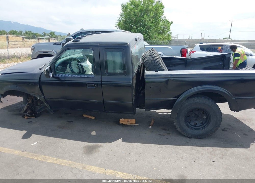 1998 FORD RANGER VIN: 1FTZR15U5WPB26207