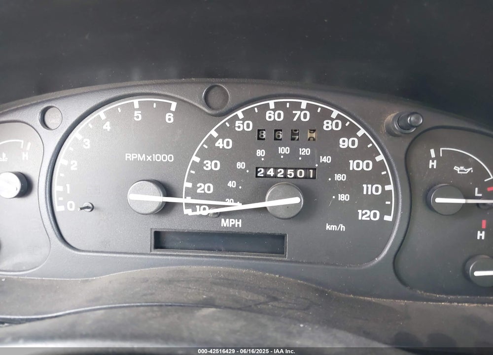 1998 FORD RANGER VIN: 1FTZR15U5WPB26207