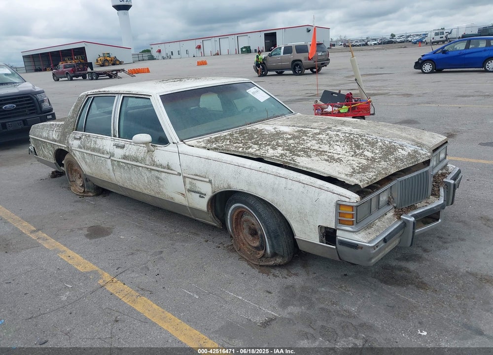 1981 PONTIAC BONNEVILLE BROUGHAM VIN: 1G2AR69Y7BX113707