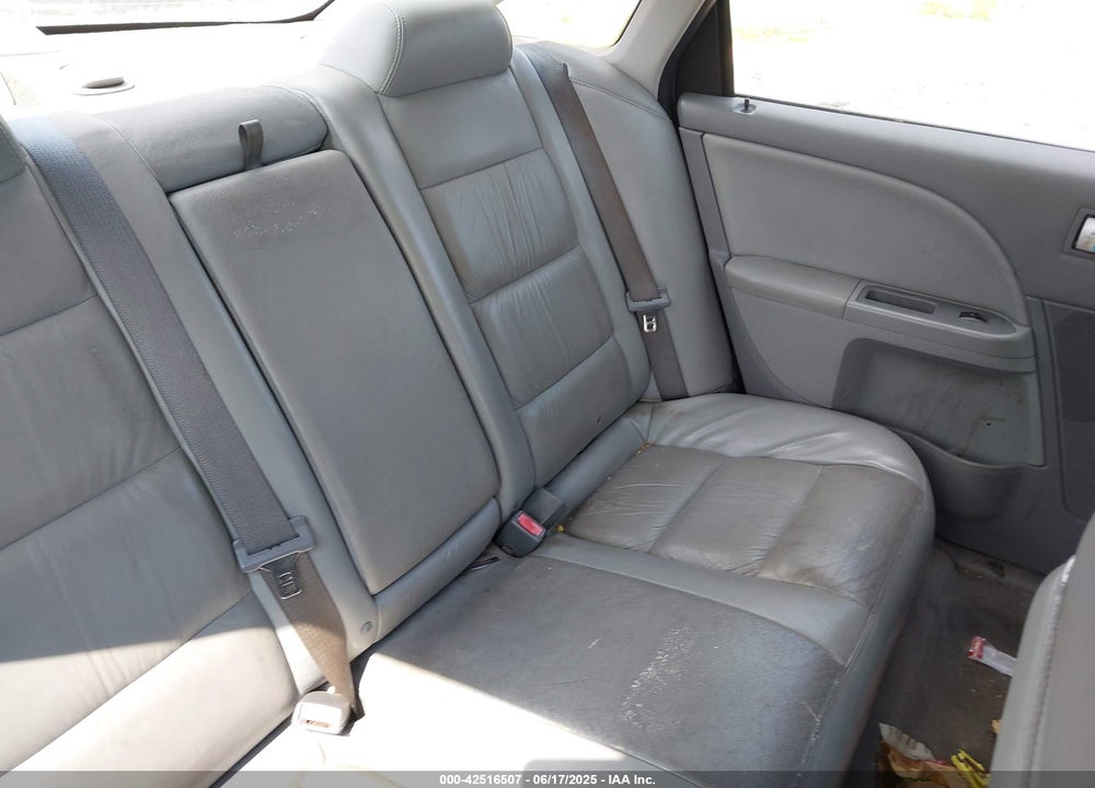 2007 FORD FIVE HUNDRED VIN: 1FAHP24107G117596