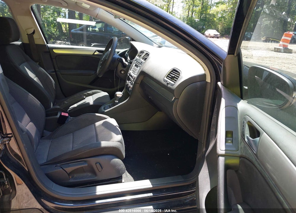 2010 VOLKSWAGEN GOLF VIN: WVWDA7AJ2AW368693