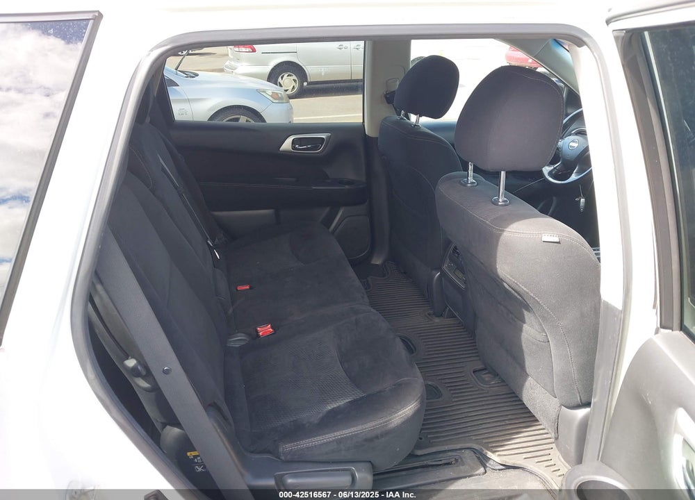 2014 NISSAN PATHFINDER VIN: 5N1AR2MN4EC726389