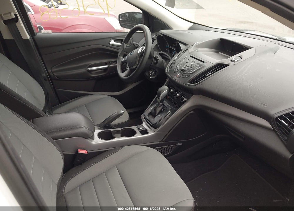 2016 FORD ESCAPE VIN: 1FMCU0G70GUB86240