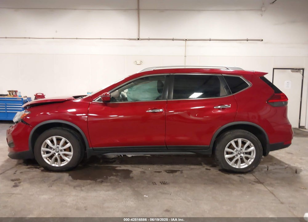 2017 NISSAN ROGUE VIN: JN8AT2MV0HW282036