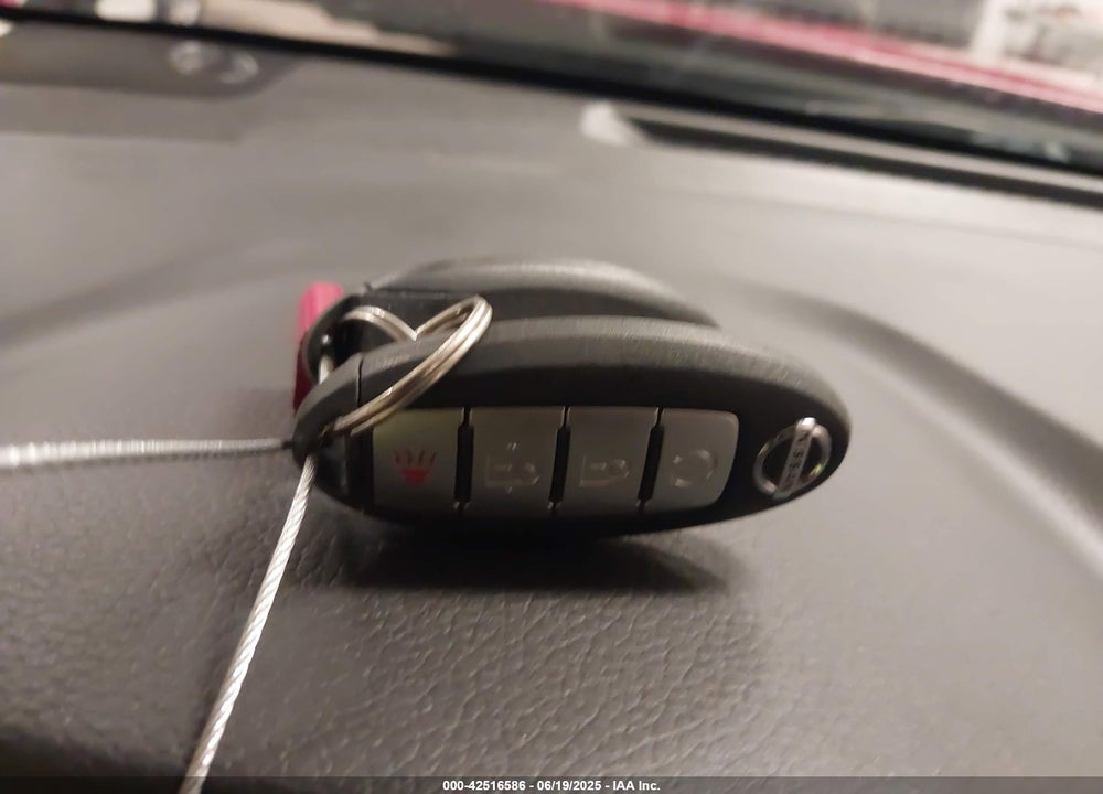 2017 NISSAN ROGUE VIN: JN8AT2MV0HW282036