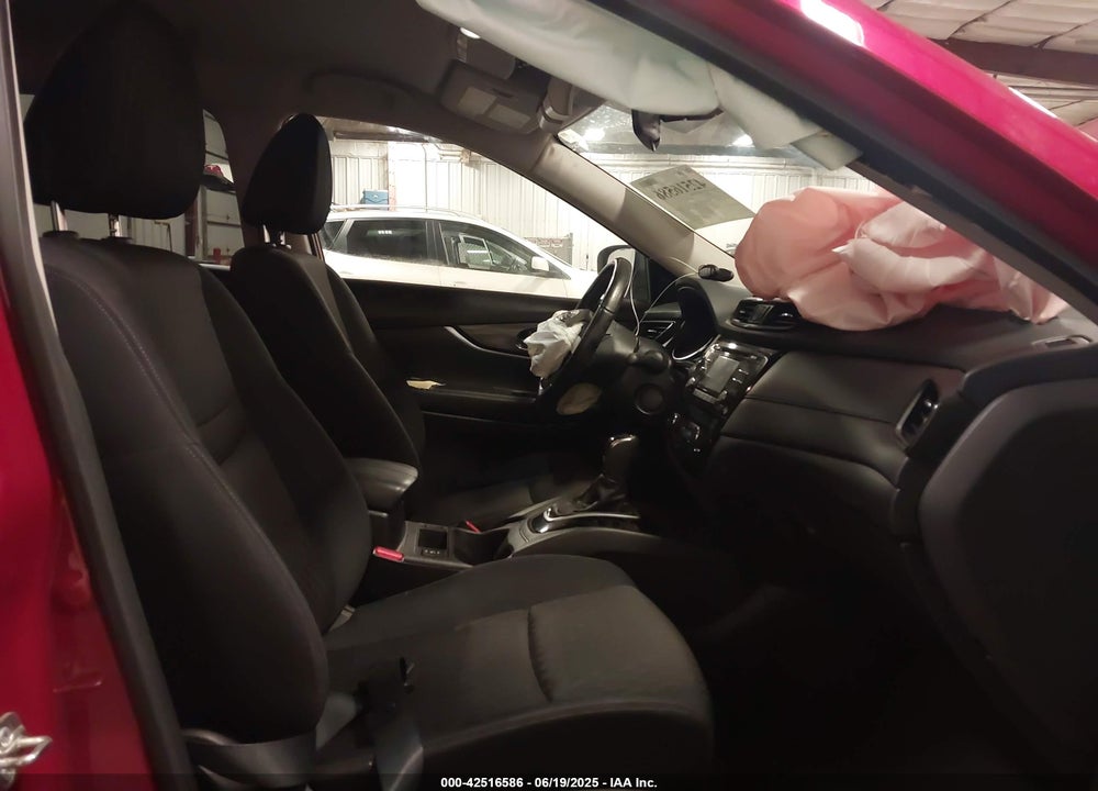 2017 NISSAN ROGUE VIN: JN8AT2MV0HW282036