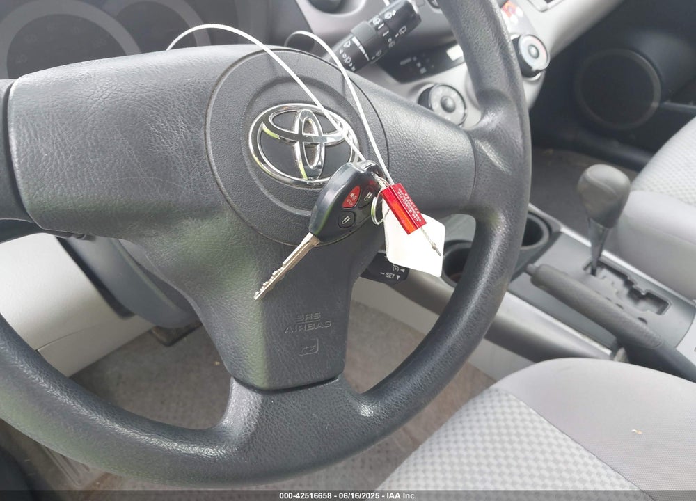 2008 TOYOTA RAV4 BASE V6 VIN: JTMBK33V685067227