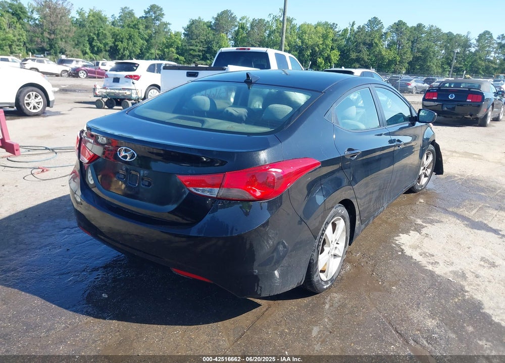 2011 HYUNDAI ELANTRA VIN: 5NPDH4AE1BH053579