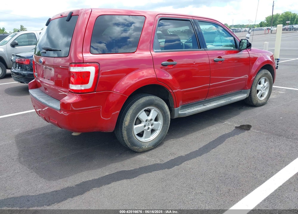 2011 FORD ESCAPE VIN: 1FMCU0C72BKC24870