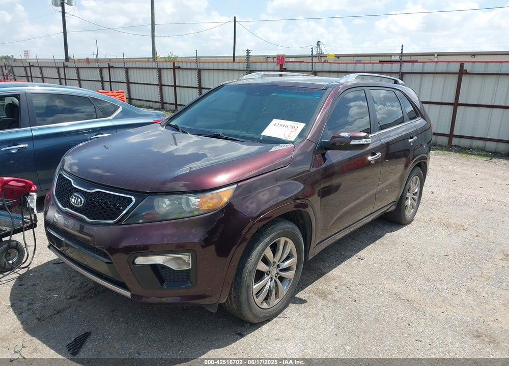 2011 KIA SORENTO VIN: 5XYKW4A24BG172804