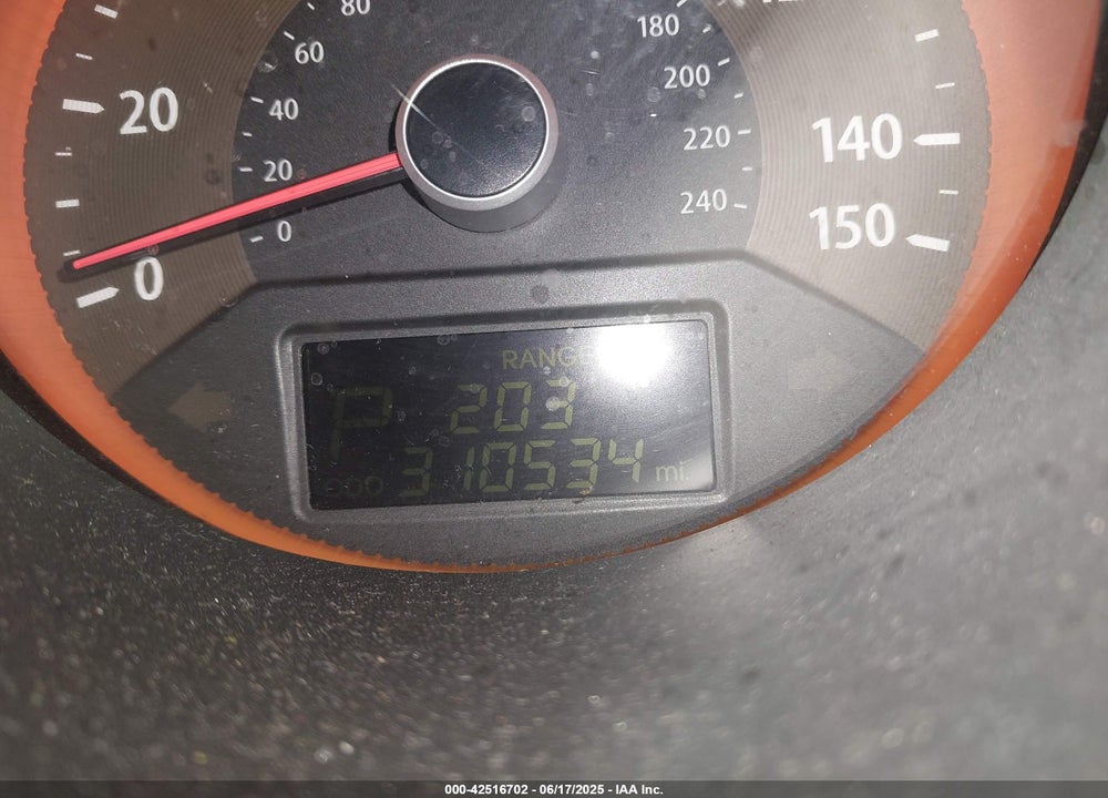 2011 KIA SORENTO VIN: 5XYKW4A24BG172804