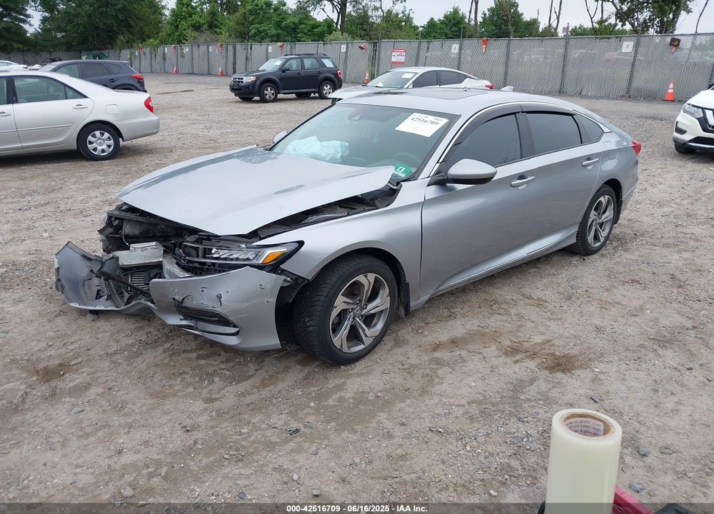 2018 HONDA ACCORD VIN: 1HGCV1F47JA215631