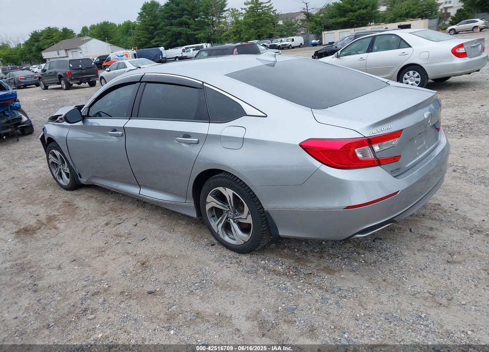 2018 HONDA ACCORD VIN: 1HGCV1F47JA215631