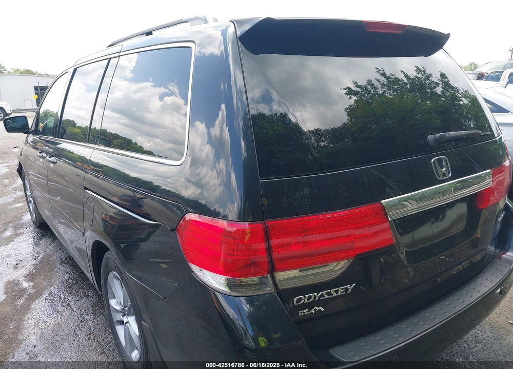 2008 HONDA ODYSSEY TOURING VIN: 5FNRL38958B093288