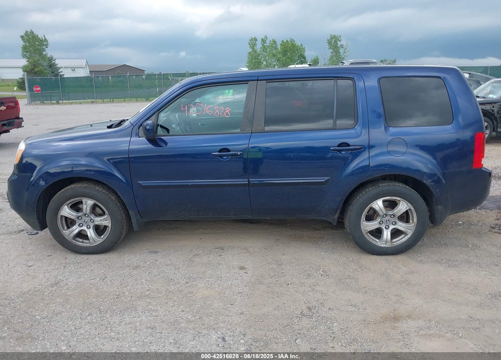2015 HONDA PILOT EX-L VIN: 5FNYF4H54FB041721