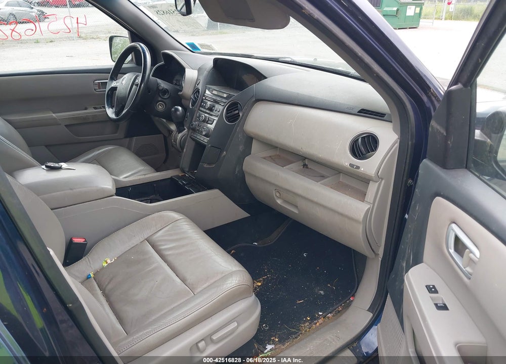 2015 HONDA PILOT EX-L VIN: 5FNYF4H54FB041721