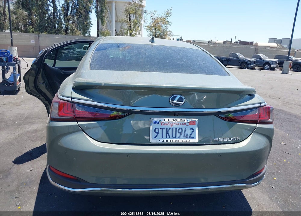 2025 LEXUS ES300H VIN: 58ADA1C15SU067167