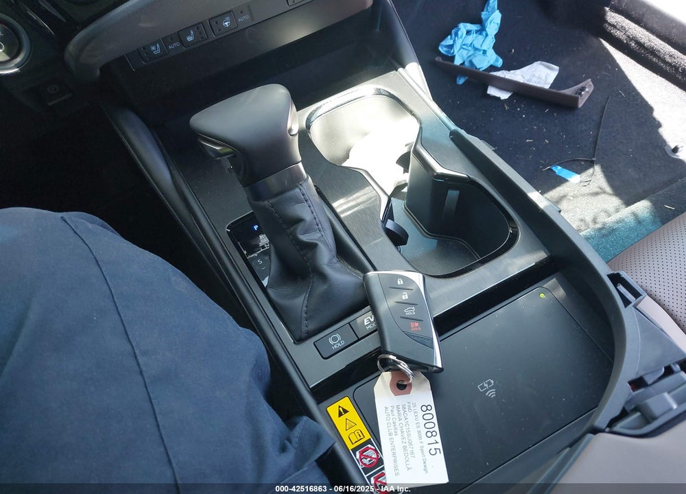 2025 LEXUS ES300H VIN: 58ADA1C15SU067167