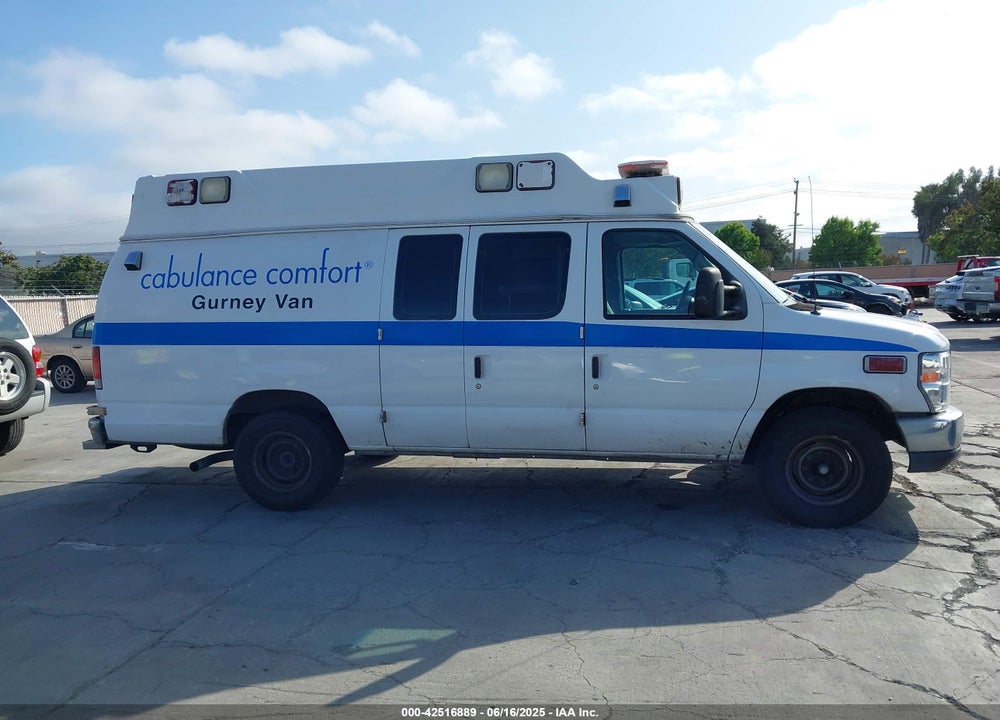 2011 MERC FORD E-350 SUPER DUTY COMIAL VIN: 1FDSS3EL8BDB29523