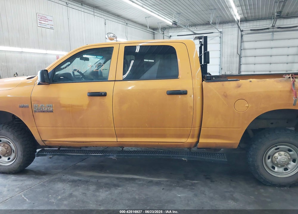 2017 RAM 2500 VIN: 3C6TR5CT0HG711590