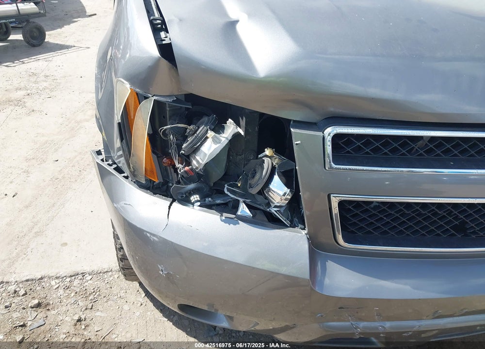 2007 CHEVROLET TAHOE VIN: 1GNFC13097R308235