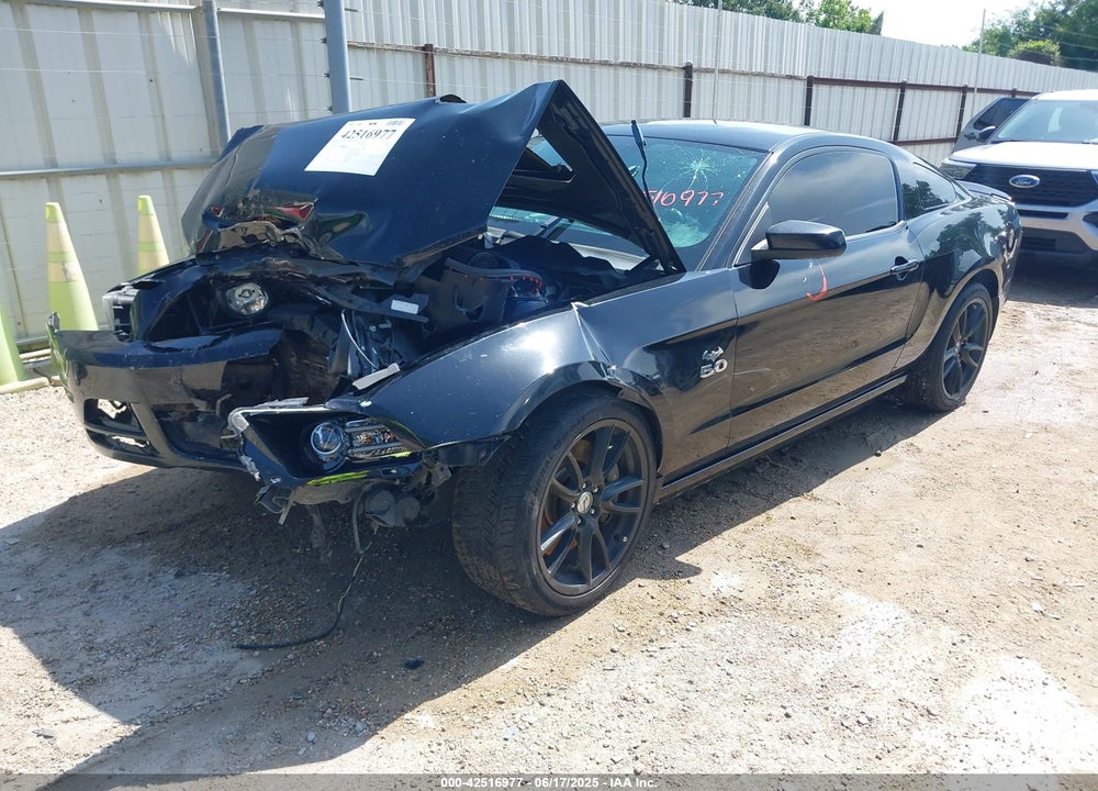 2014 FORD MUSTANG VIN: 1ZVBP8CF6E5200777