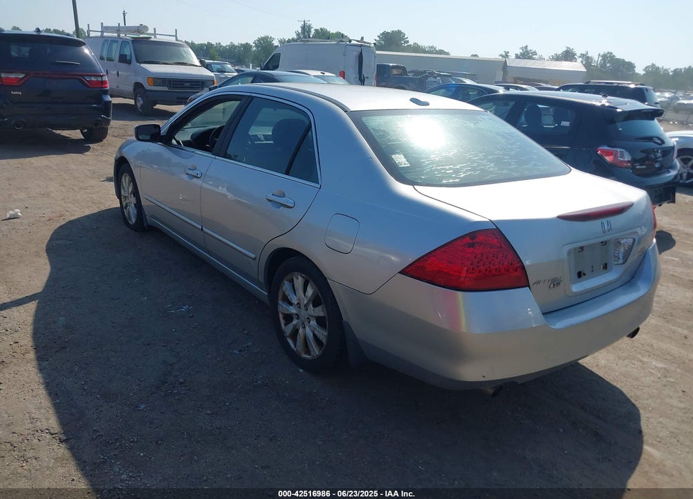 2006 HONDA ACCORD VIN: 1HGCM66516A022472