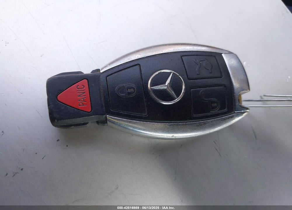 2010 MERCEDES-BENZ E 550 VIN: WDDKJ7CB5AF023208