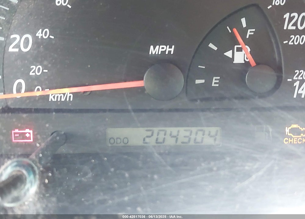 2003 TOYOTA CAMRY LE VIN: 4T1BE32K03U695857