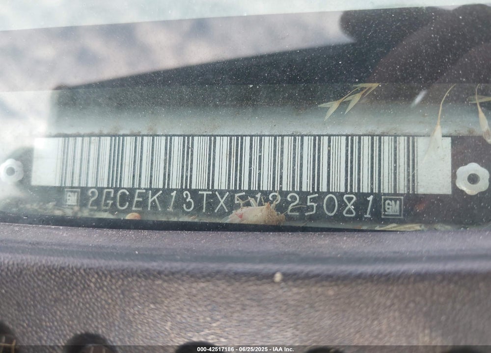 2005 CHEVROLET SILVERADO 1500 Z71 VIN: 2GCEK13TX51225081