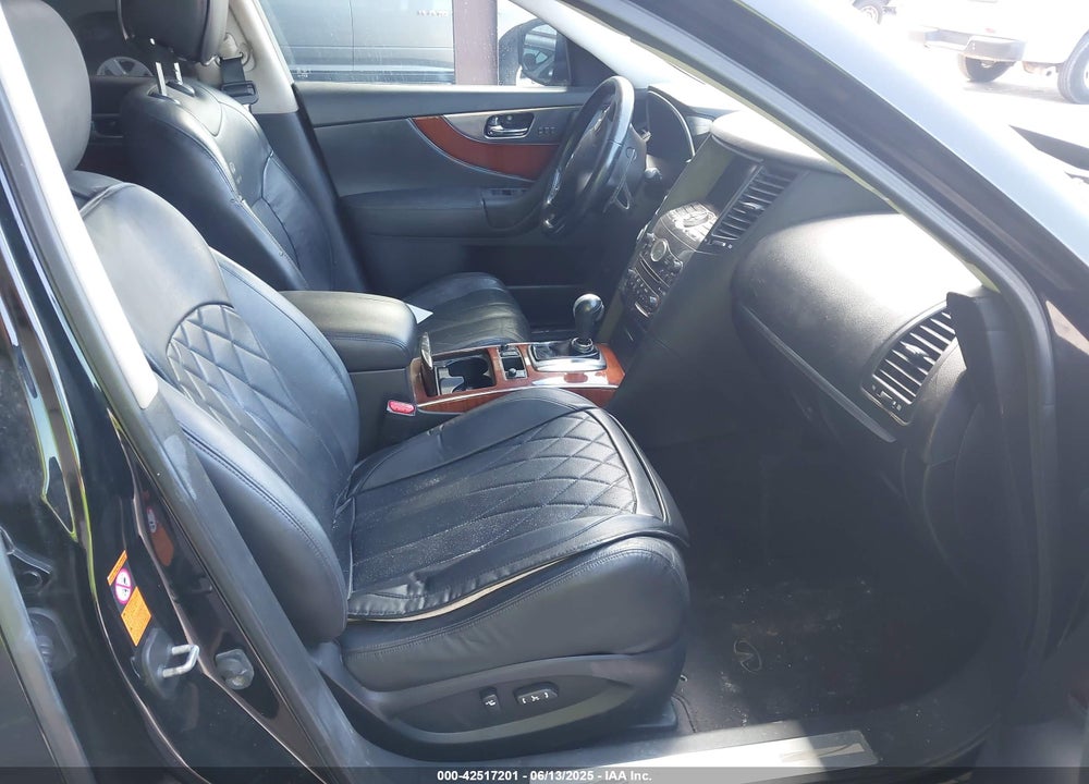 2009 INFINITI FX35 VIN: JNRAS18W19M150833