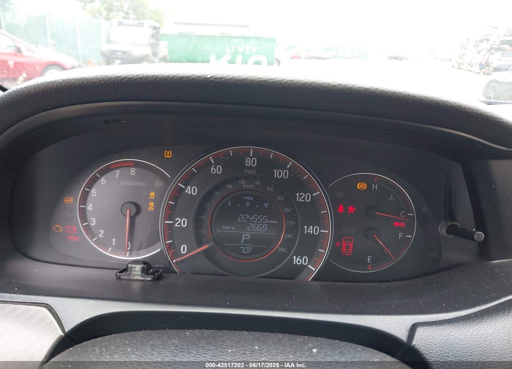 2017 HONDA ACCORD VIN: 1HGCR2F56HA031777