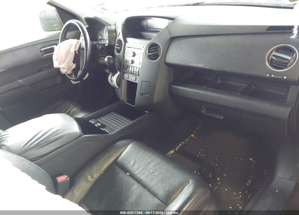 2010 HONDA PILOT VIN: 5FNYF4H51AB018812