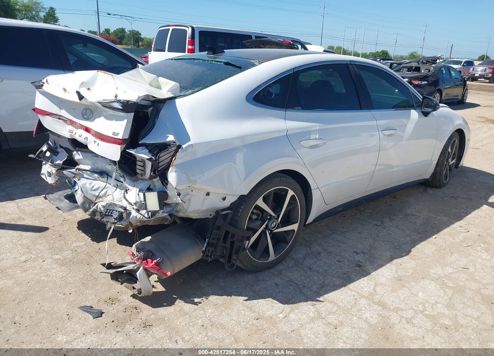 2022 HYUNDAI SONATA VIN: 5NPEJ4J28NH136090