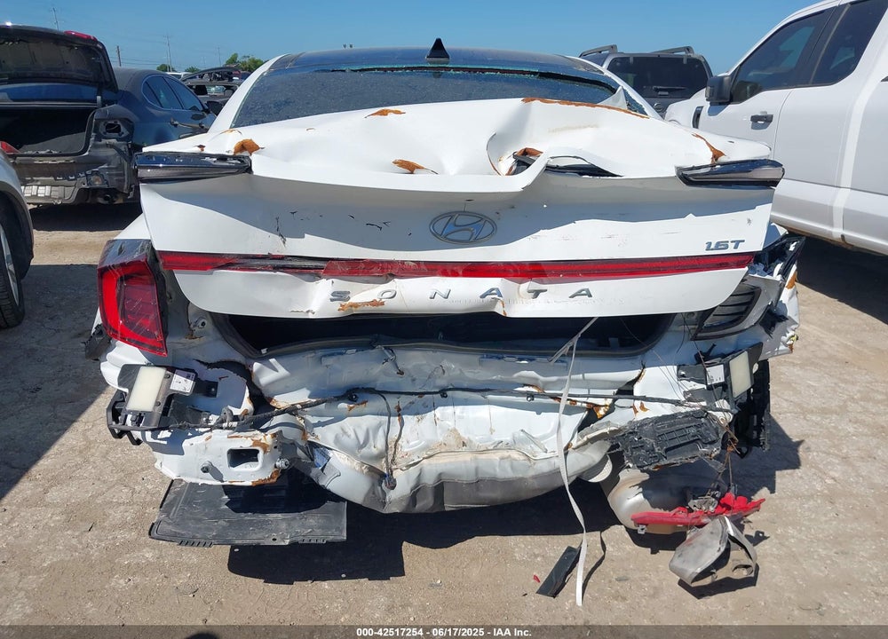2022 HYUNDAI SONATA VIN: 5NPEJ4J28NH136090
