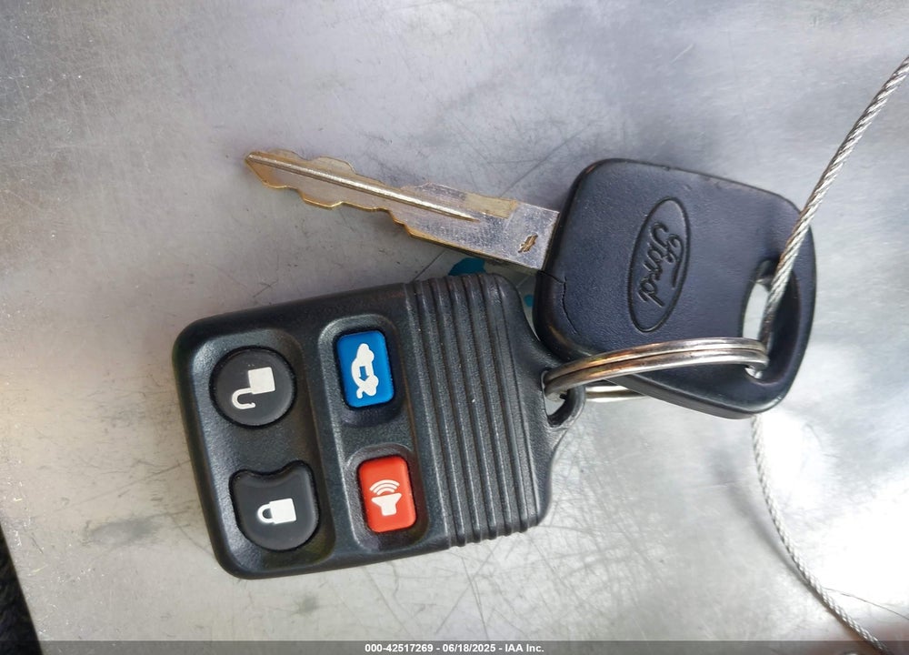 2000 FORD MUSTANG VIN: 1FAFP4040YF245895