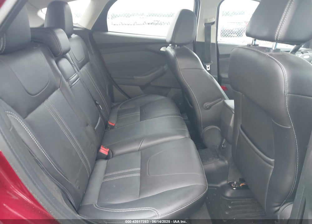 2013 FORD FOCUS TITANIUM VIN: 1FADP3N29DL121127