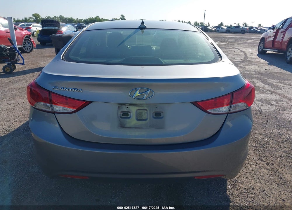 2013 HYUNDAI ELANTRA VIN: KMHDH4AE6DU944455