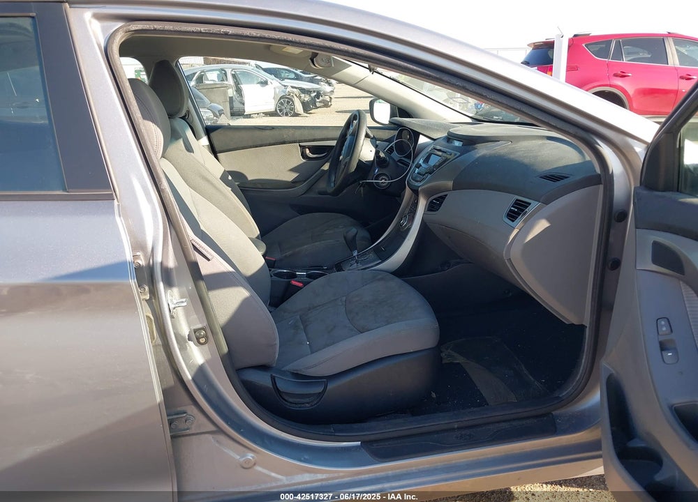 2013 HYUNDAI ELANTRA VIN: KMHDH4AE6DU944455