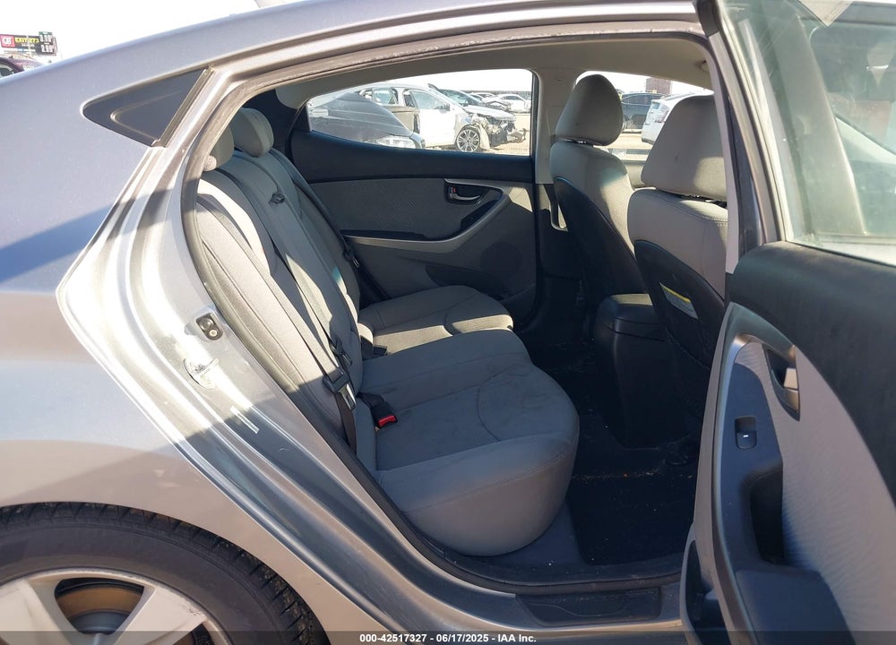 2013 HYUNDAI ELANTRA VIN: KMHDH4AE6DU944455