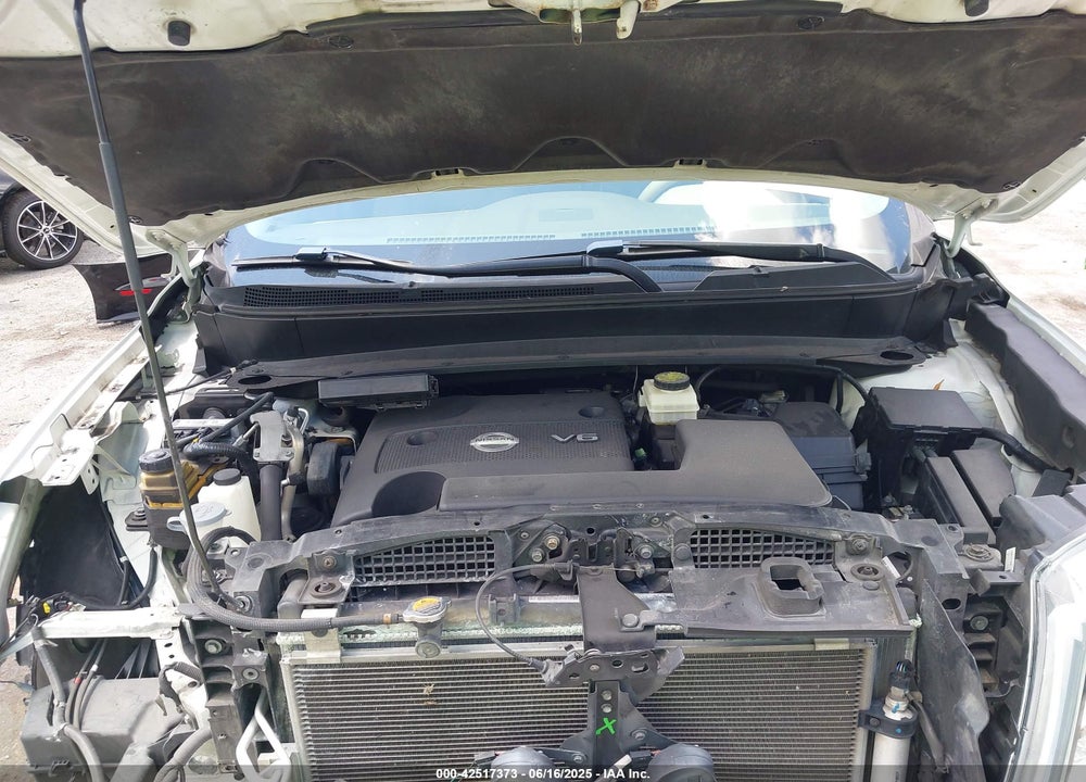2013 NISSAN PATHFINDER PLATINUM VIN: 5N1AR2MN8DC637827