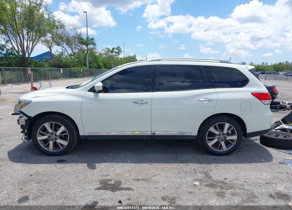 2013 NISSAN PATHFINDER PLATINUM VIN: 5N1AR2MN8DC637827