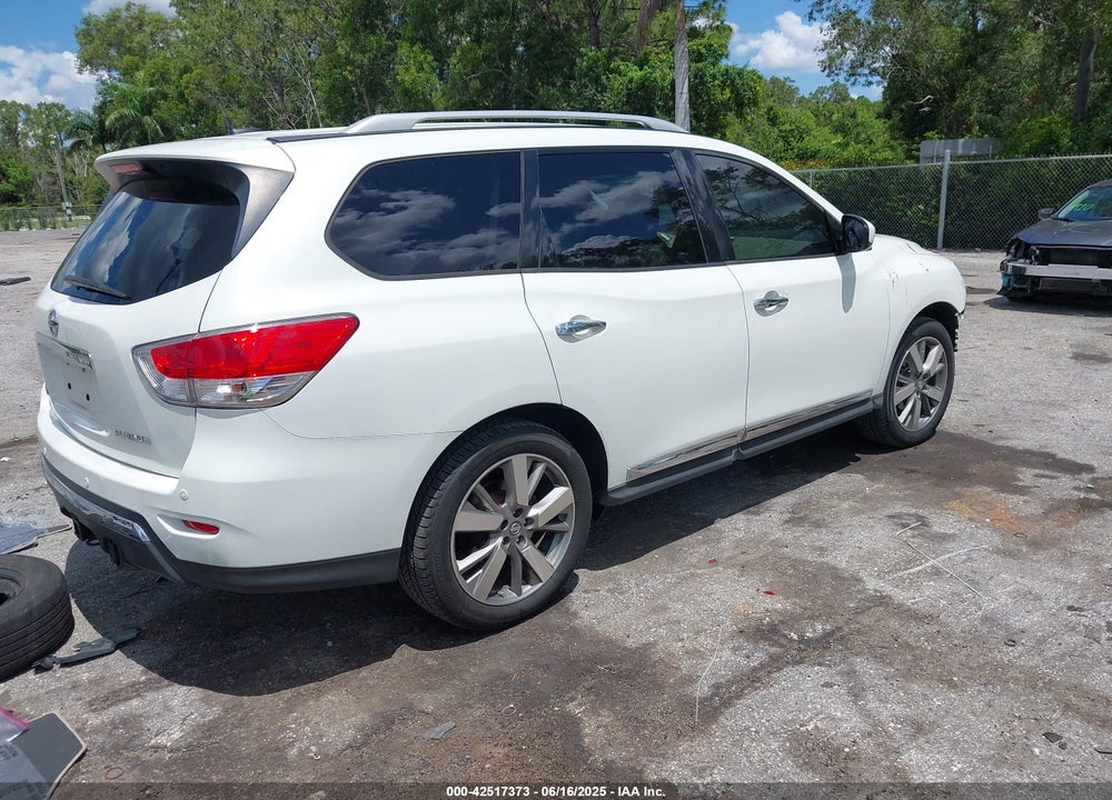 2013 NISSAN PATHFINDER PLATINUM VIN: 5N1AR2MN8DC637827