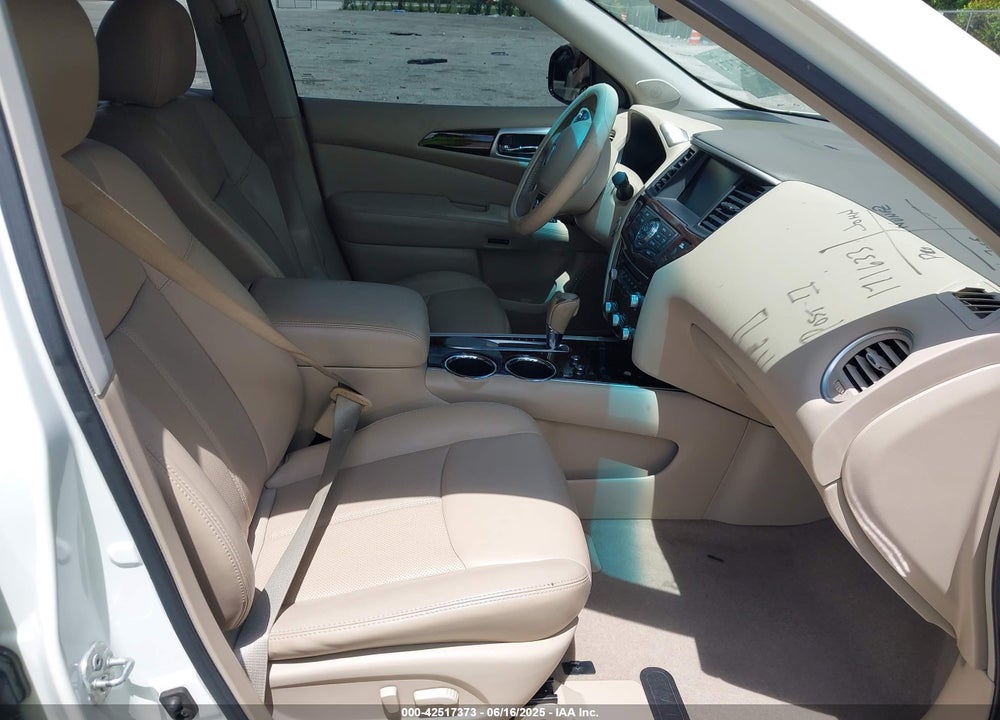 2013 NISSAN PATHFINDER PLATINUM VIN: 5N1AR2MN8DC637827