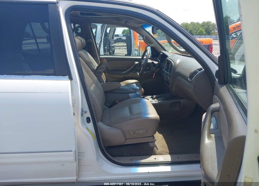 2001 TOYOTA SEQUOIA LIMITED V8 VIN: 5TDZT38A81S032609