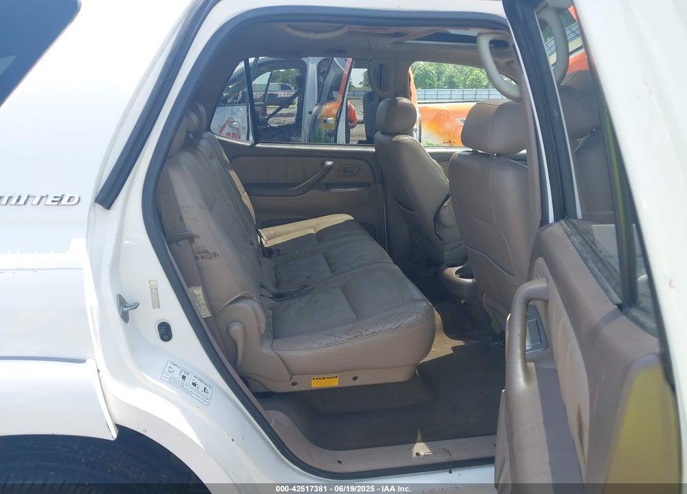 2001 TOYOTA SEQUOIA LIMITED V8 VIN: 5TDZT38A81S032609