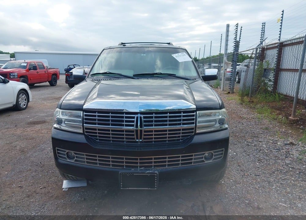 2011 LINCOLN NAVIGATOR L VIN: 5LMJJ3J52BEJ05473